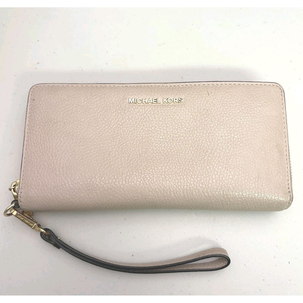 Michael Kors Jet Set Leather Phone Case Wristlet Wallet